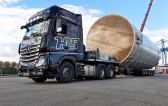 Heavy Load Service Transport Tanks to Industrial Site