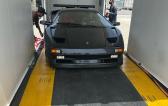 MIS with Door-to-Door Delivery of 2 Lamborghinis