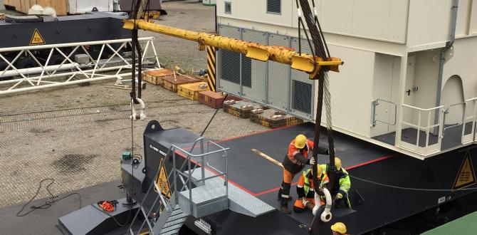 Europe Cargo Handle Difficult Loading of Fully Erected Crane