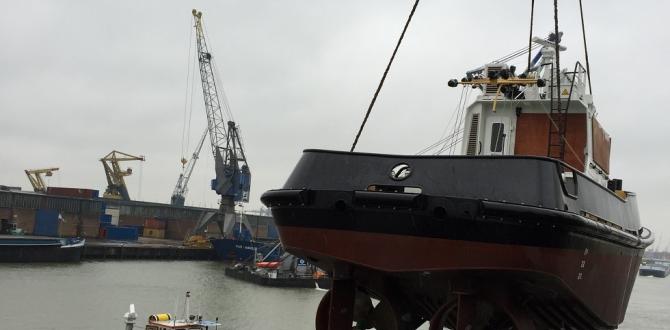 Europe Cargo Handle Shipment of Tug Boats