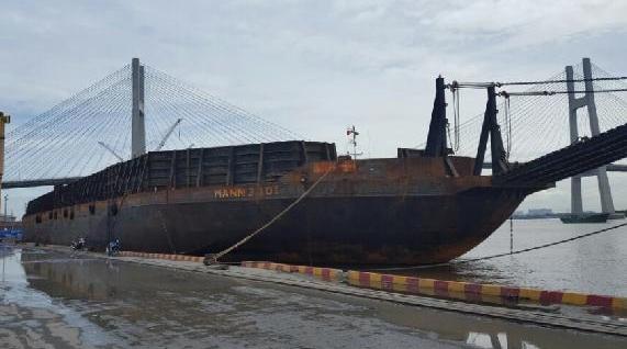 Cuchi Shipping Completes Another Sea-Barge Shipment from Vietnam to Malaysia