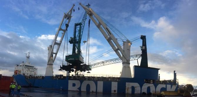 Europe Cargo Arranges the Double Port-Call of MV. Rolldock Storm