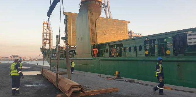 Al Bader Shipping Handles Breakbulk Cargo on Chartered Vessel