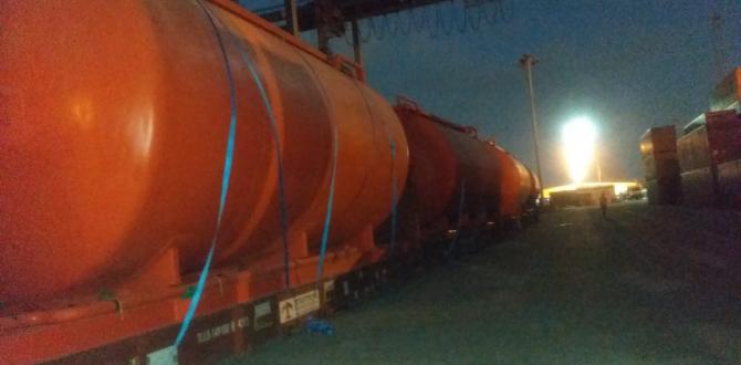 First Global Logistics with Transport of OOG Oil Tanks