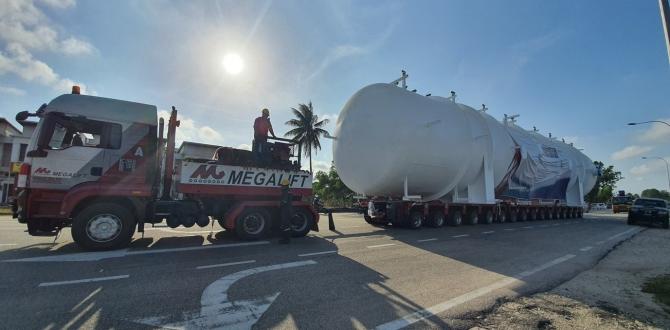 Megalift Handle 82tn Oil & Gas Pressure Vessel in Malaysia