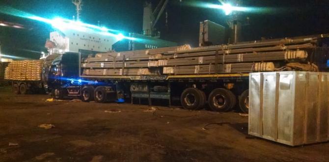 Star Shipping Pakistan Report Discharging of Cargo from Vessel at Karachi Port