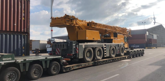 KGE with Transport of Heavy Liebherr Crane