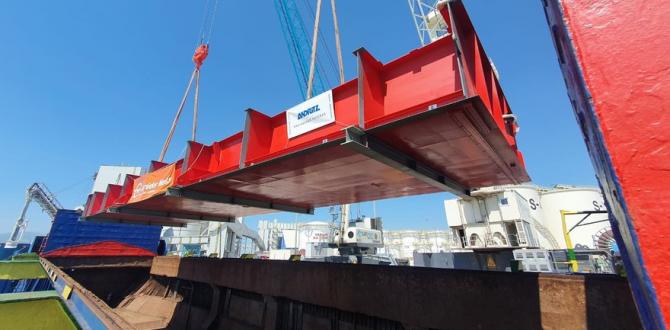 Gebrüder Weiss Complete Transport of Two Huge Floodgates