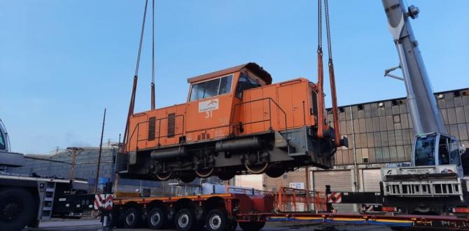 Livo Logistics Handle Delivery of Two Locomotives