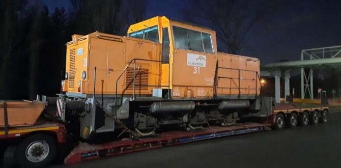 Livo Logistics Handle Delivery of Two Locomotives