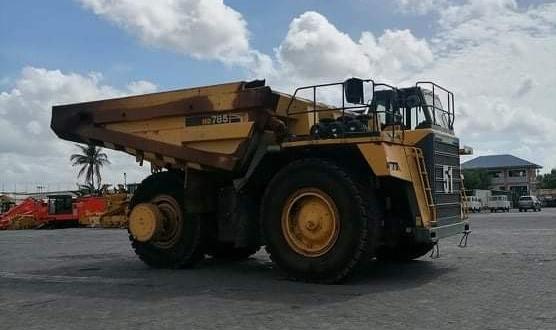 Nonpareil International Handle Challenging Export Shipment of Six Dump Trucks