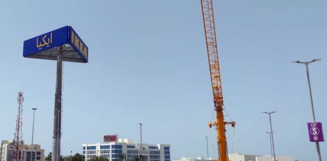 TransOcean Hungary Move Ikea Tower to Oman