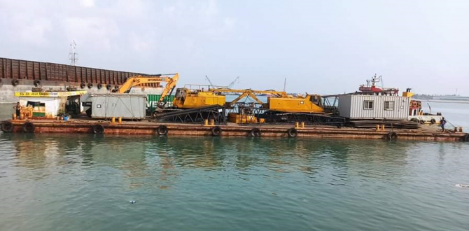 Wilhelmsen UAE Handle Breakbulk Shipment of Construction Equipment