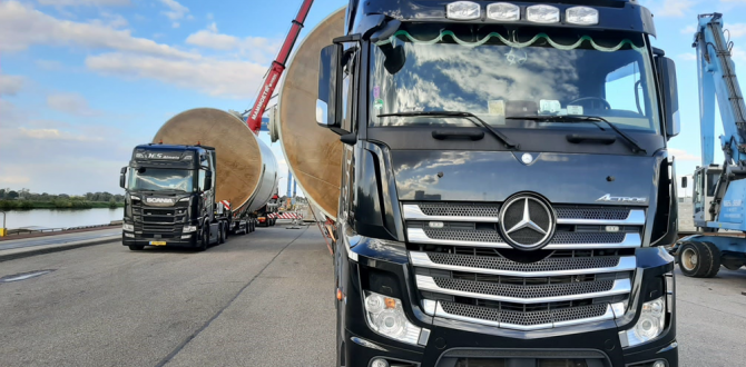 Heavy Load Service Transport Tanks to Industrial Site