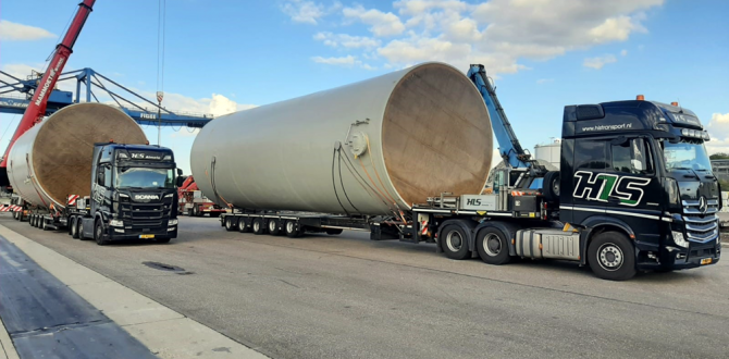 Heavy Load Service Transport Tanks to Industrial Site