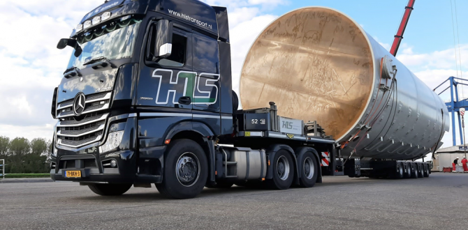 Heavy Load Service Transport Tanks to Industrial Site