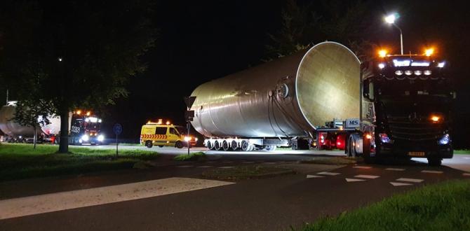 Heavy Load Service Transport Tanks to Industrial Site