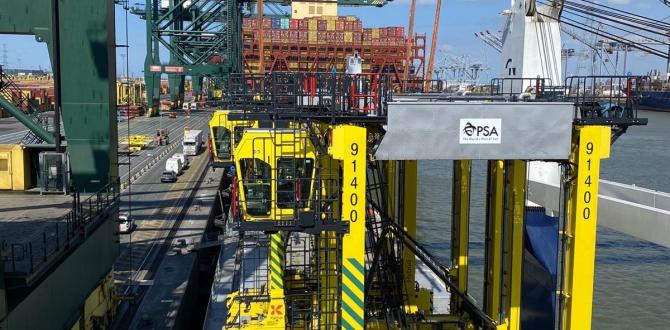 Europe Cargo Move Kalmar Hybrid Straddle Carriers to Antwerp