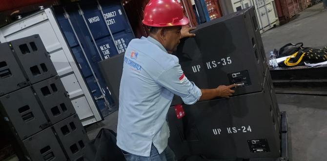 An Experienced Logistics Team at Lintas Cakrawala Logistik