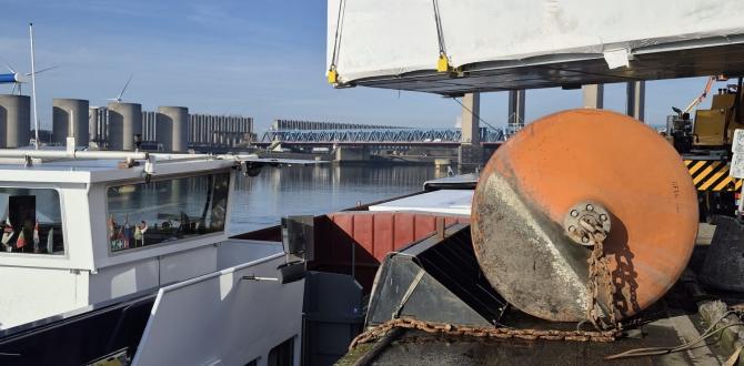 WPCS with Barge Solution to Keep Project Cargo Moving