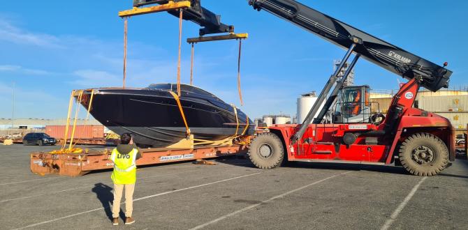 Livo Logistics Coordinate Delivery of Speedboat