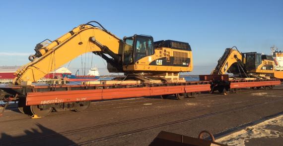 CF&S Transport CAT and Komatsu Machines by Rail