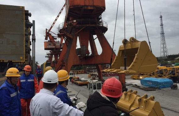 Cuchi Shipping with Transportation of Excavators
