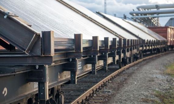 CF&S Transport Metal Sheets by Rail