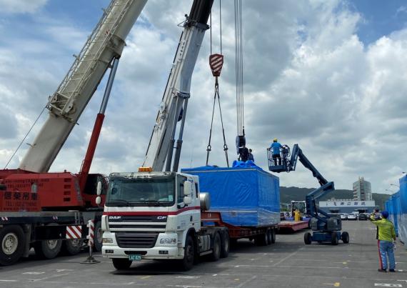 EZ Link Taiwan Handles Heavy Machinery via RORO to India