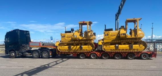 Eleven Danir 19 with Five Pipelayers from Mexico to Kazakhstan