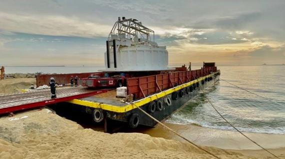 Megalift Construct Beach Landing Jetty for Delivery of SPM Buoy