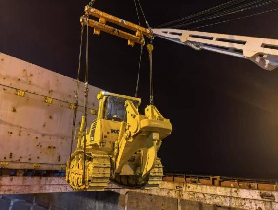 KGE Deliver Multimodal Shipment of Komatsu Machinery
