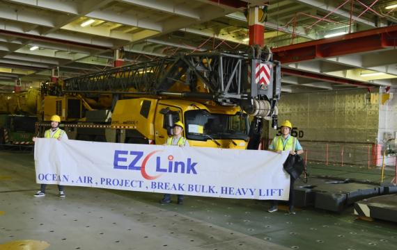 EZ Link Taiwan Handle RORO Shipment of Mobile Crane
