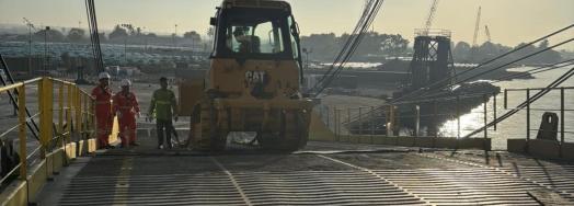 Nonpareil & WRL Australia with RORO Shipment of Dozer
